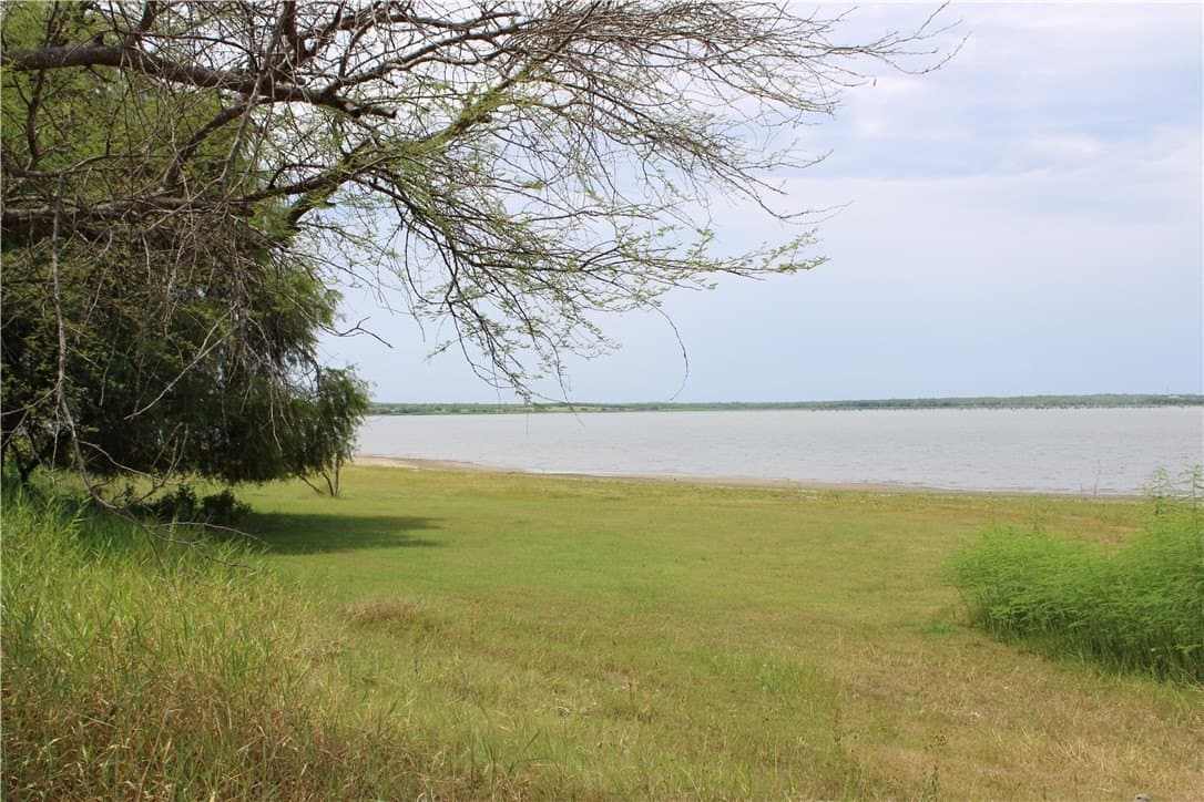 2.32 acres in Live Oak County - photo 9