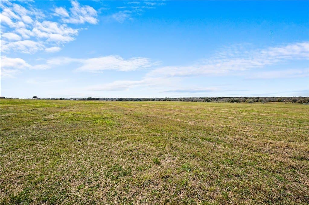 26.16 acres in Fayette County - photo 3