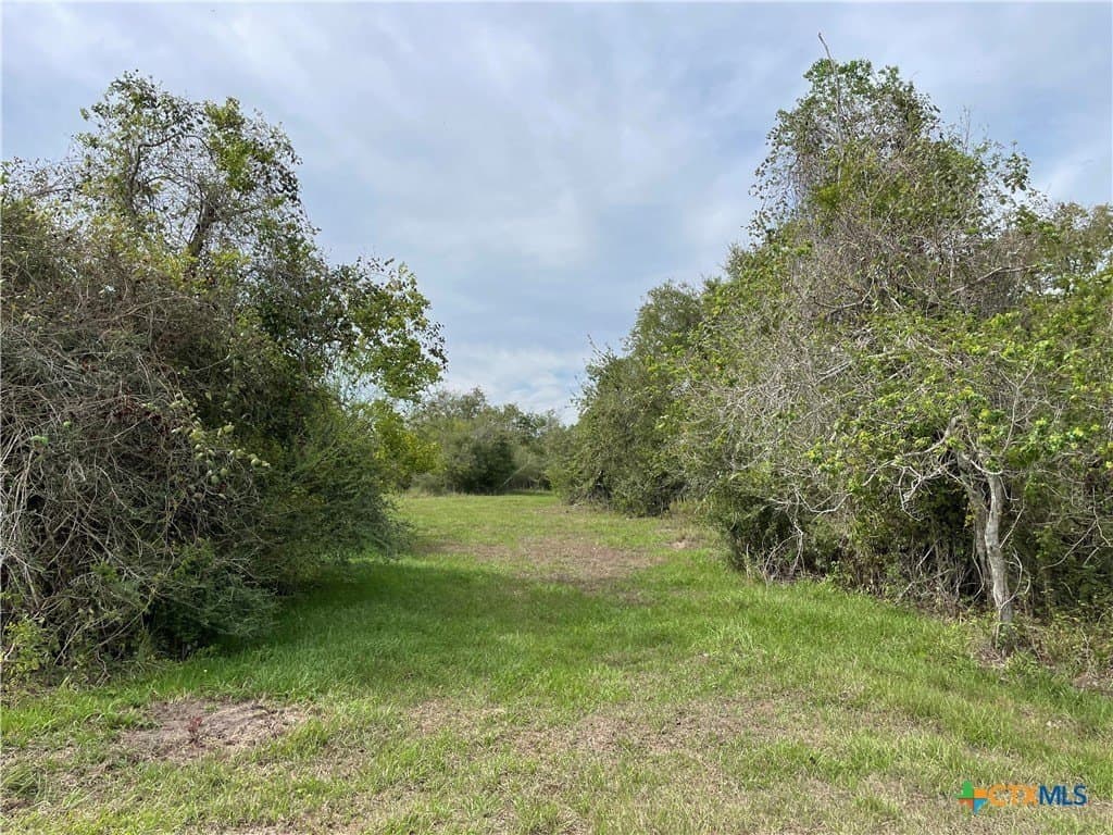 521 Robinhood Rd. lot: 4