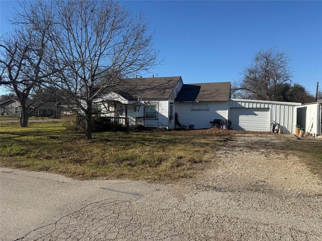 0.24 acres in Falls County - photo 3