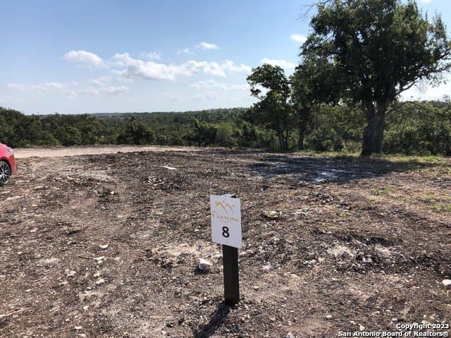 5.68 acres in Gillespie County - photo 4