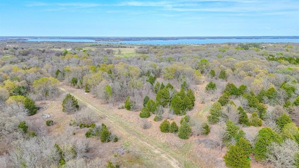 0.69 acres in Navarro County - photo 35