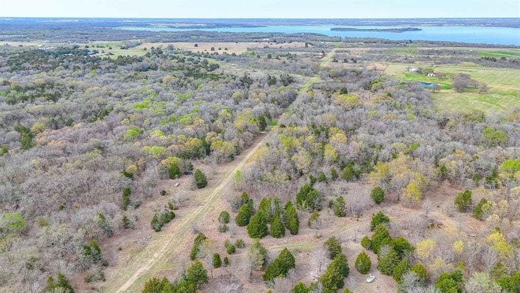 0.69 acres in Navarro County - photo 10