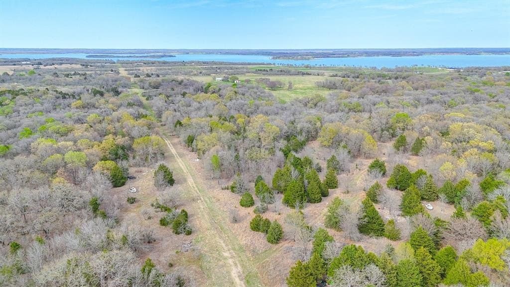 0.69 acres in Navarro County - photo 3