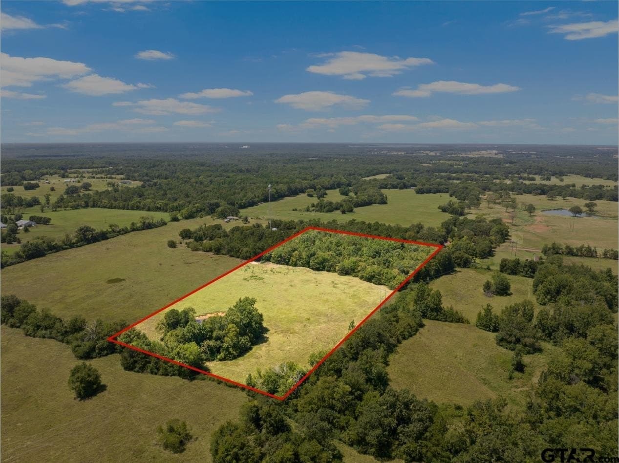 15 acres in Titus County - photo 2