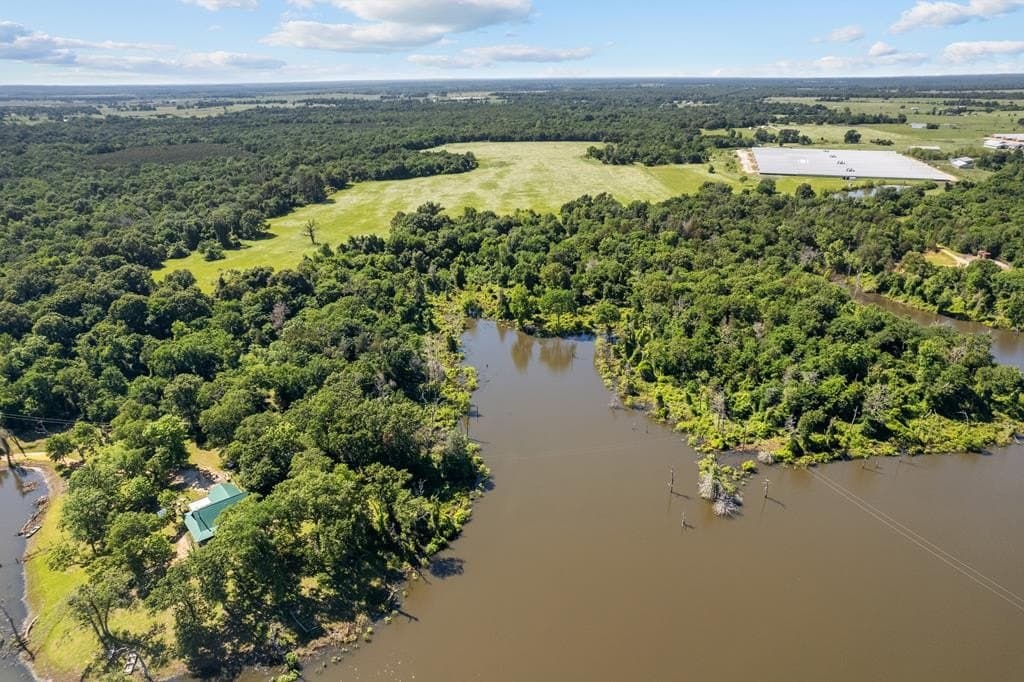 1065 Private Road 6054
