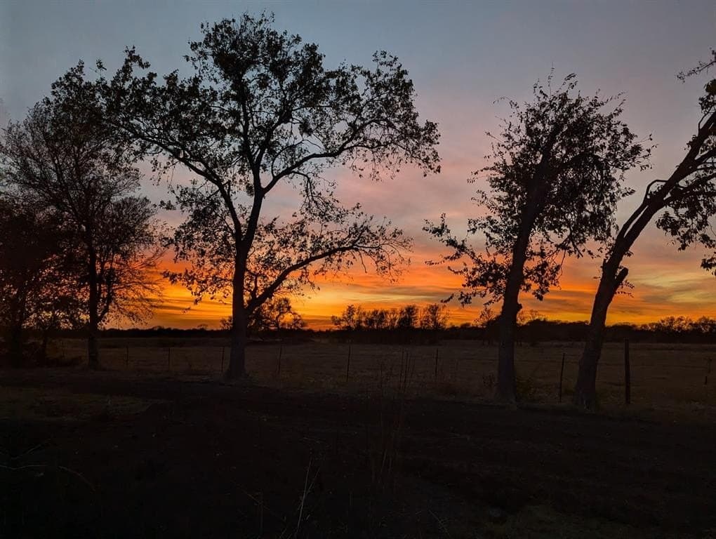 11.01 acres in Falls County - photo 3