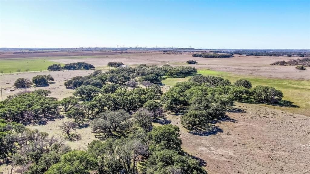 746 acres in Hamilton County - photo 9