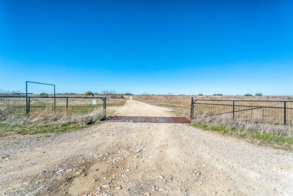 746 acres in Hamilton County - photo 4