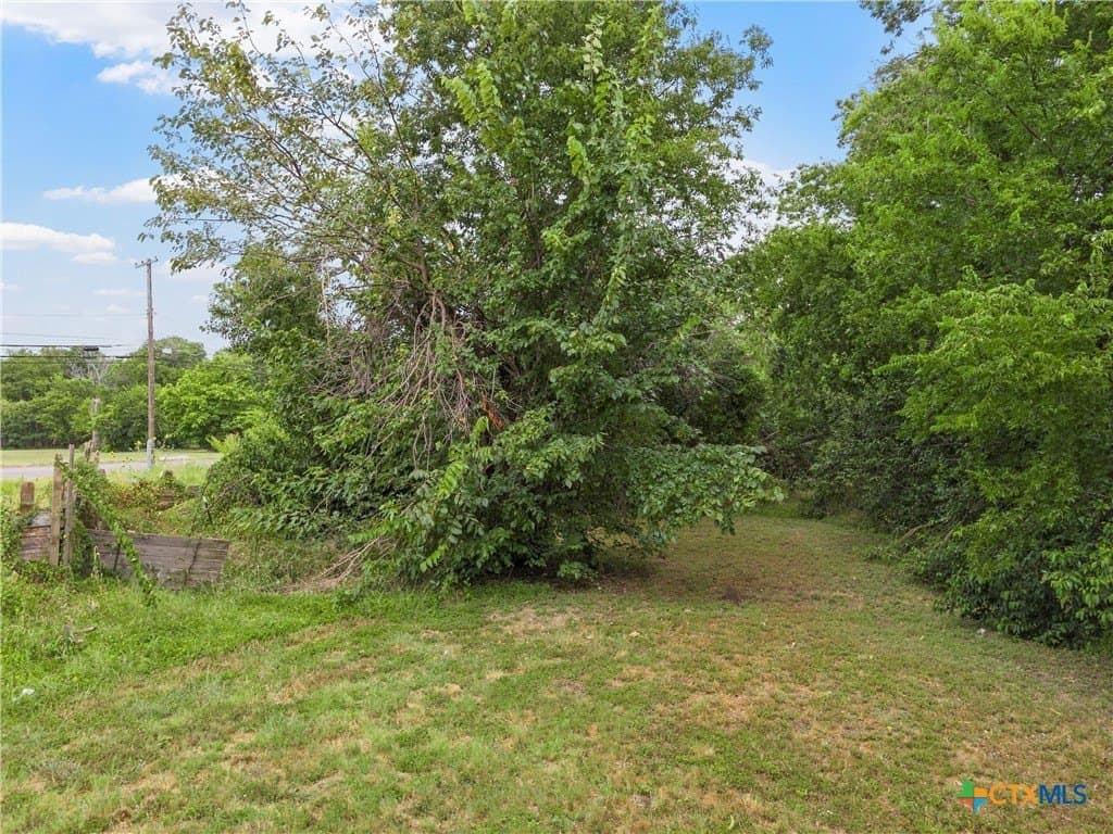 0.17 acres in McLennan County - photo 8