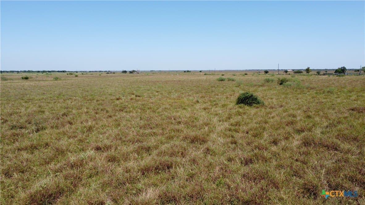10.32 acres in Victoria County - photo 3