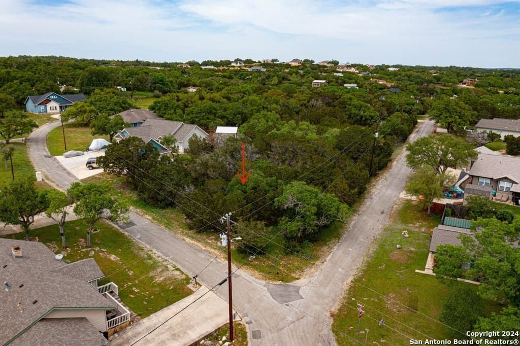 0.39 acres in Comal County - photo 3