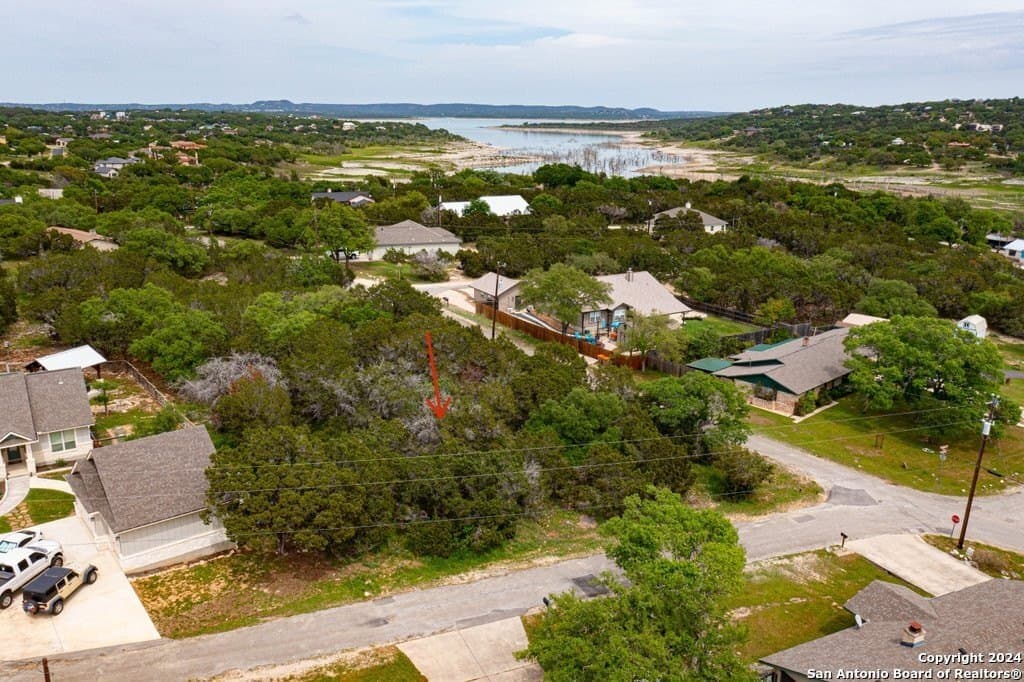 0.39 acres in Comal County - photo 2