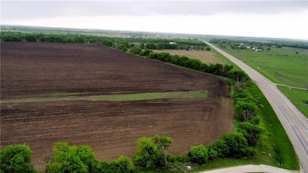 142.72 acres in Falls County - photo 2