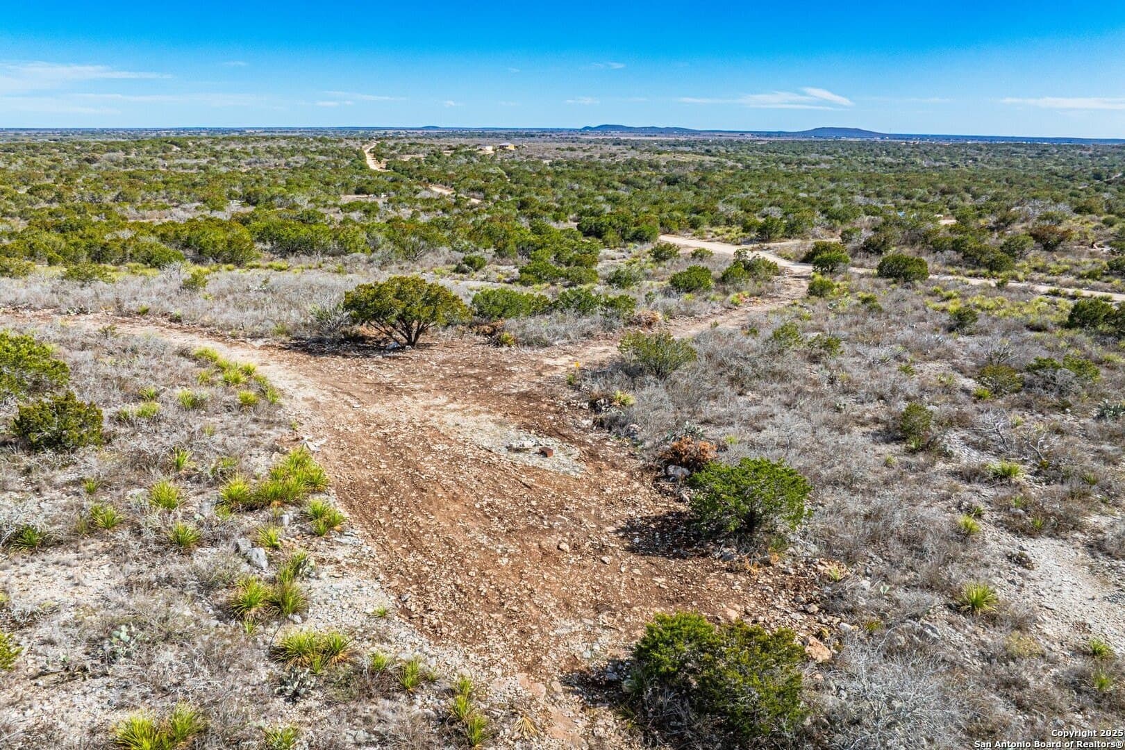 20.01 acres in Uvalde County - photo 3