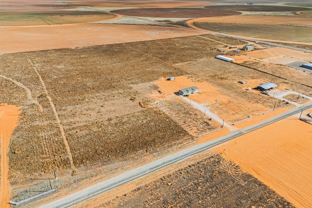 10.01 acres in Gaines County - photo 2