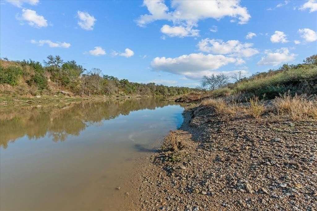 93.88 acres in Hill County - photo 21
