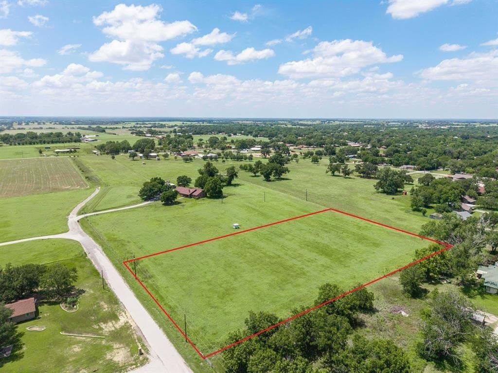 2.3 Acres County Road 4511
