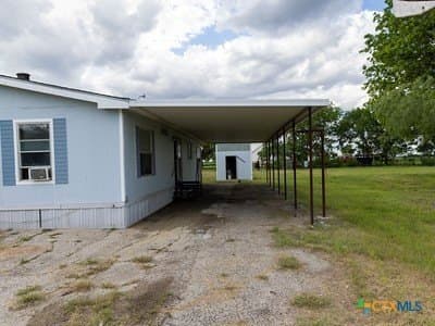 10.43 acres in Guadalupe County - photo 16