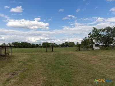 10.43 acres in Guadalupe County - photo 4