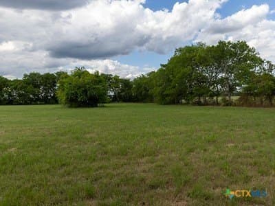 10.43 acres in Guadalupe County - photo 5