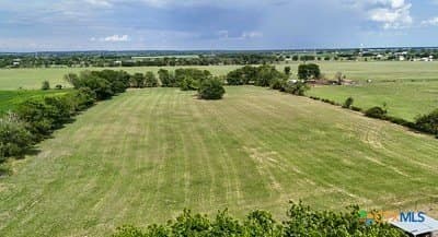 10.43 acres in Guadalupe County - photo 2