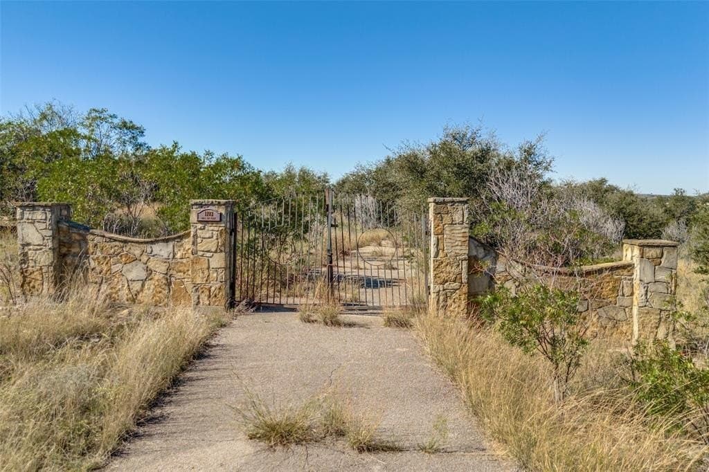 4.92 acres in Palo Pinto County - photo 5