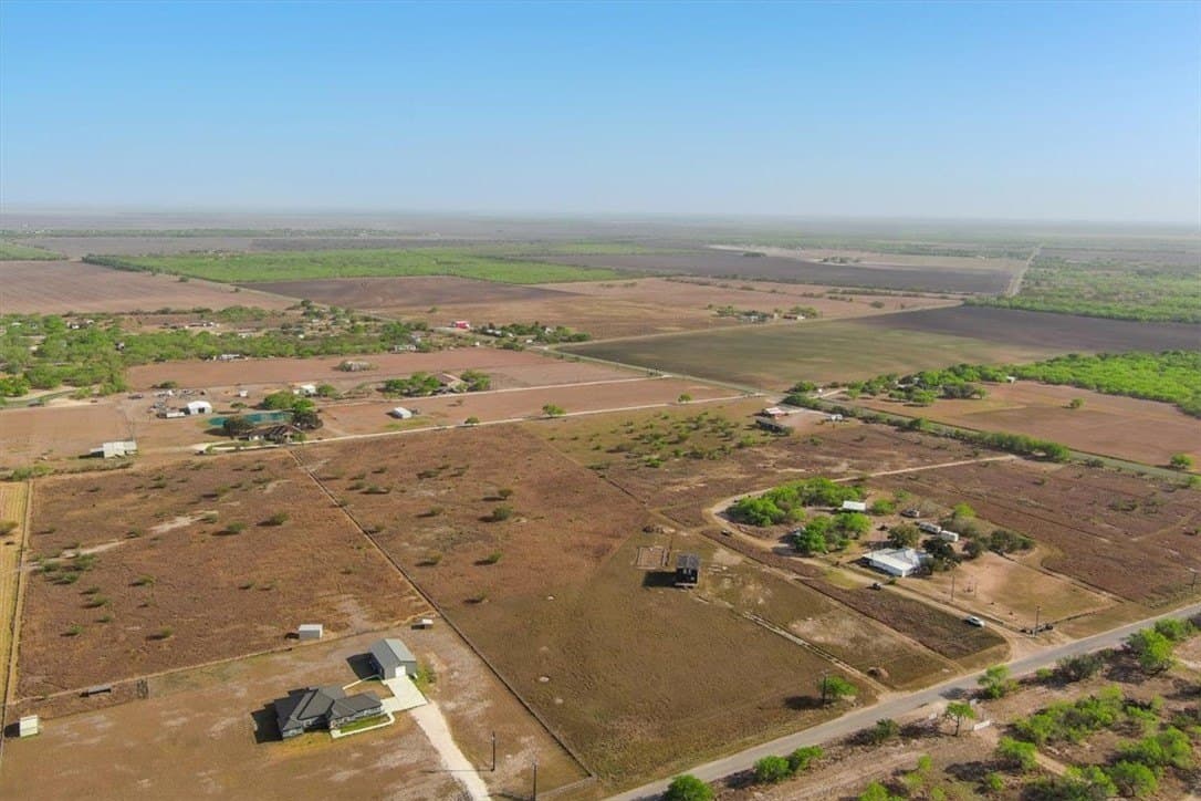 10.47 acres in Nueces County - photo 5