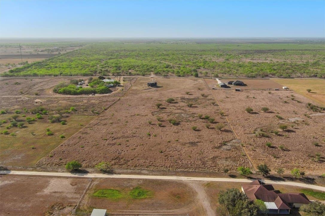 10.47 acres in Nueces County - photo 6