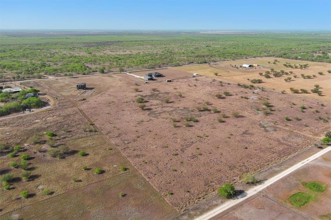 10.47 acres in Nueces County - photo 3