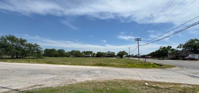 0.78 acres in Nueces County - photo 2