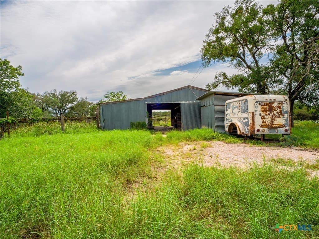 29.96 acres in Burnet County - photo 12