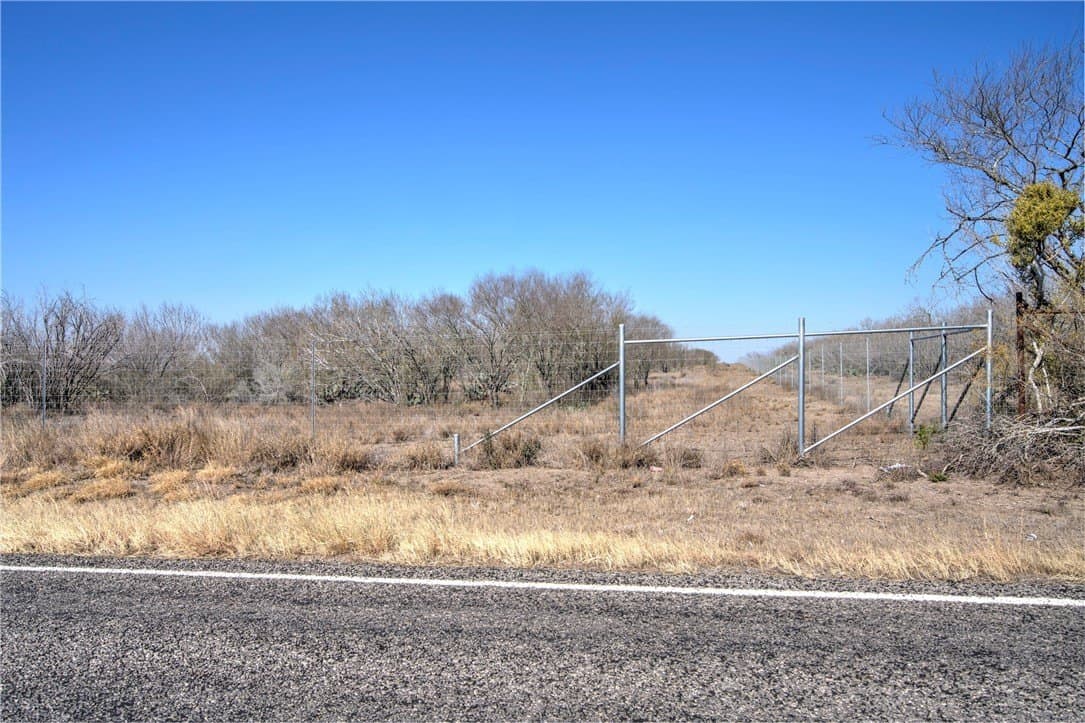 353.6 acres in Live Oak County - photo 33
