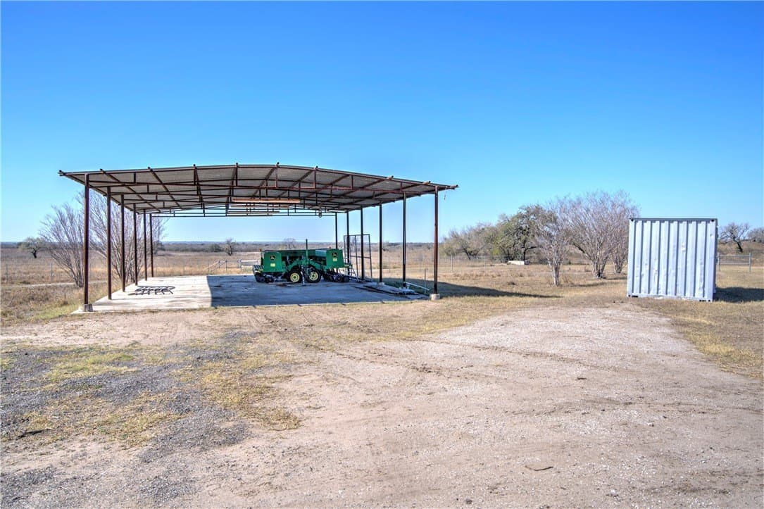 353.6 acres in Live Oak County - photo 39