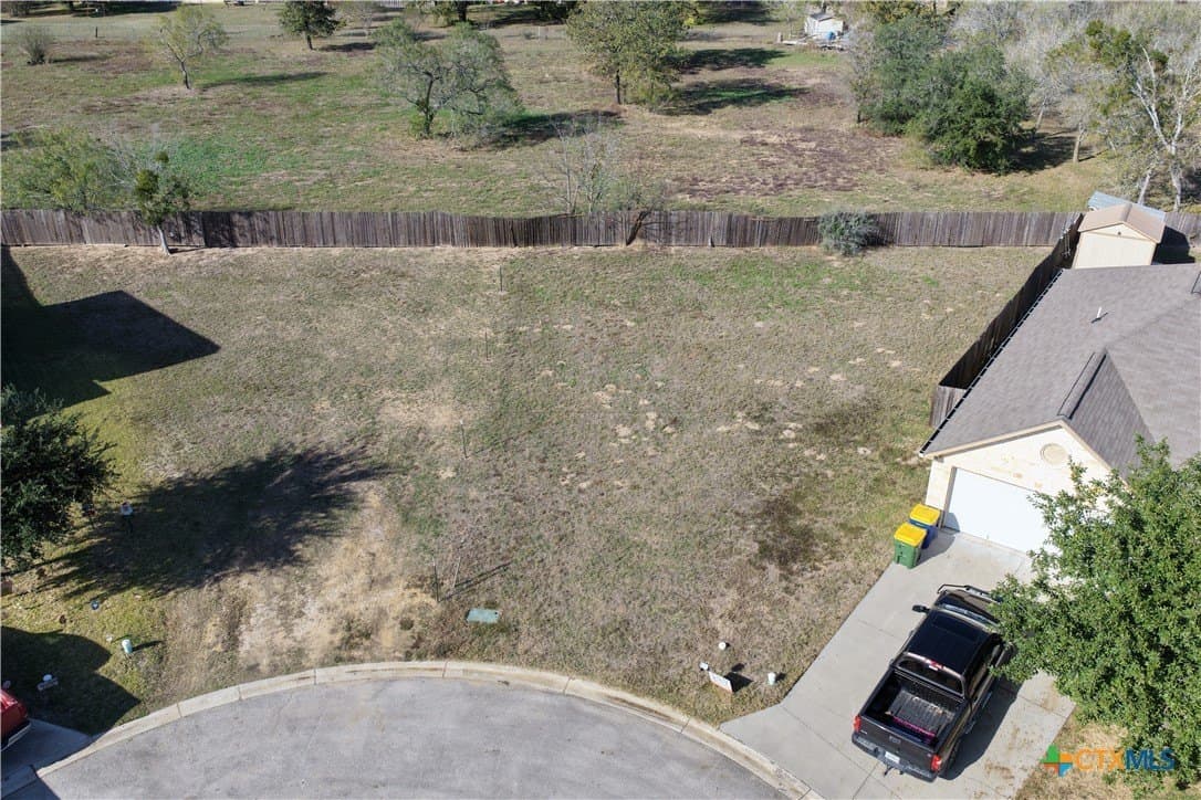 0.14 acres in Gonzales County - photo 2