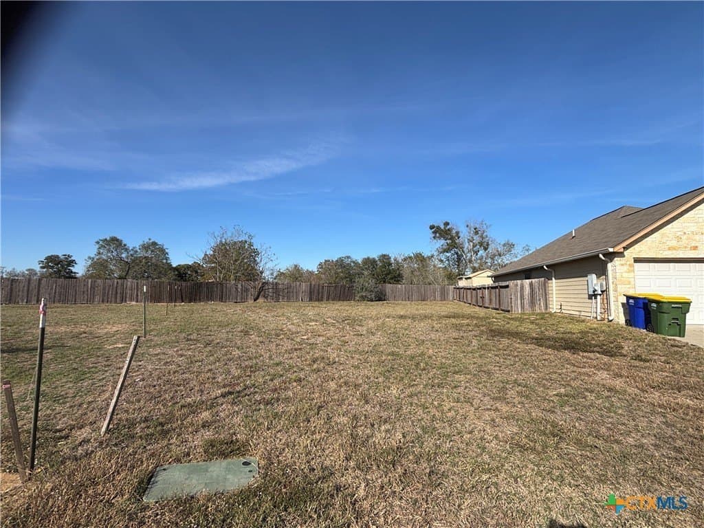 0.14 acres in Gonzales County - photo 4