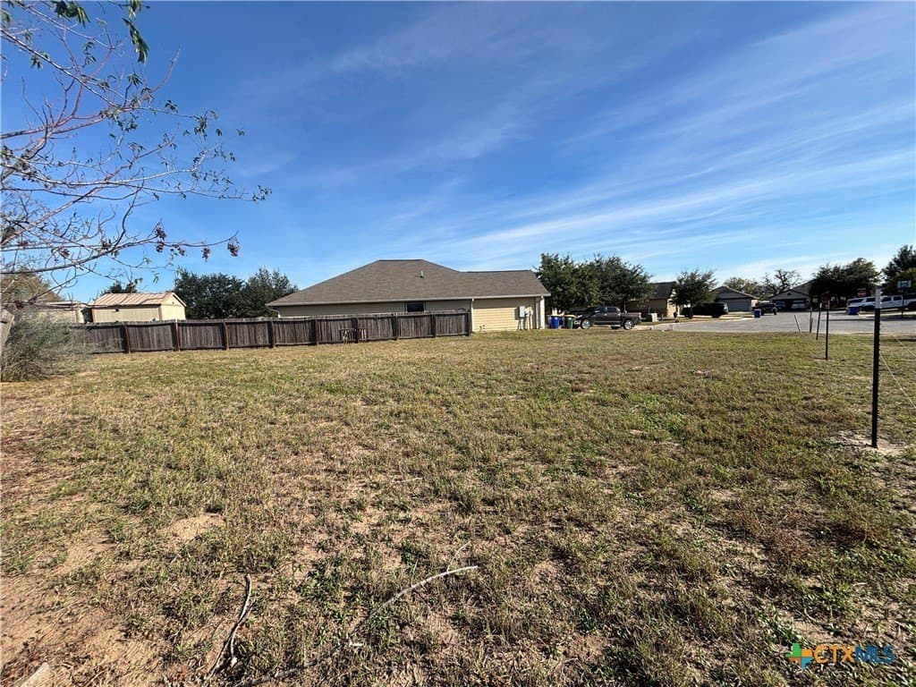 0.14 acres in Gonzales County - photo 3