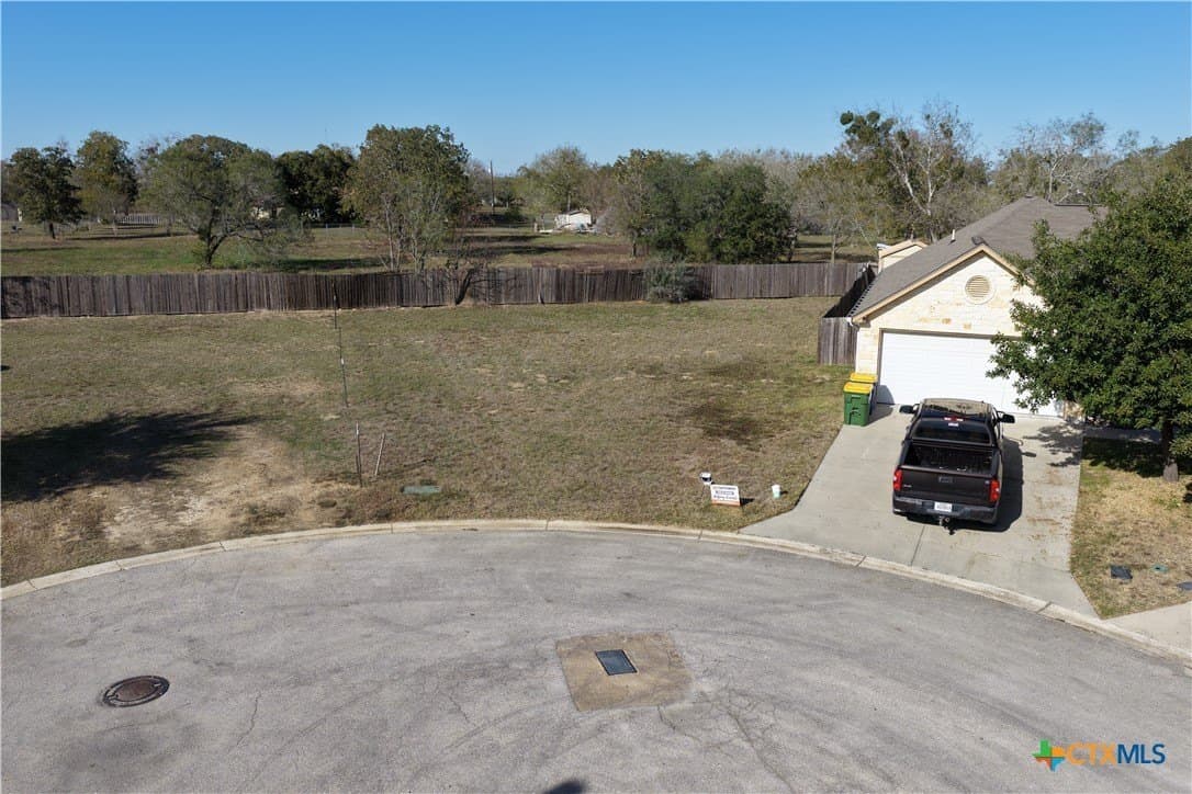 0.14 acres in Gonzales County - photo 5