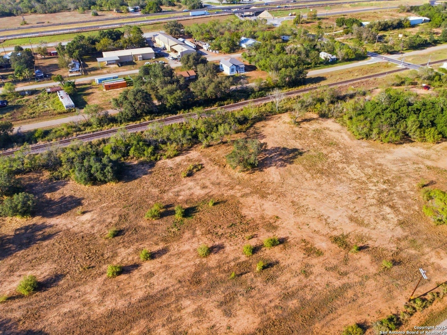 4.66 acres in Frio County - photo 4