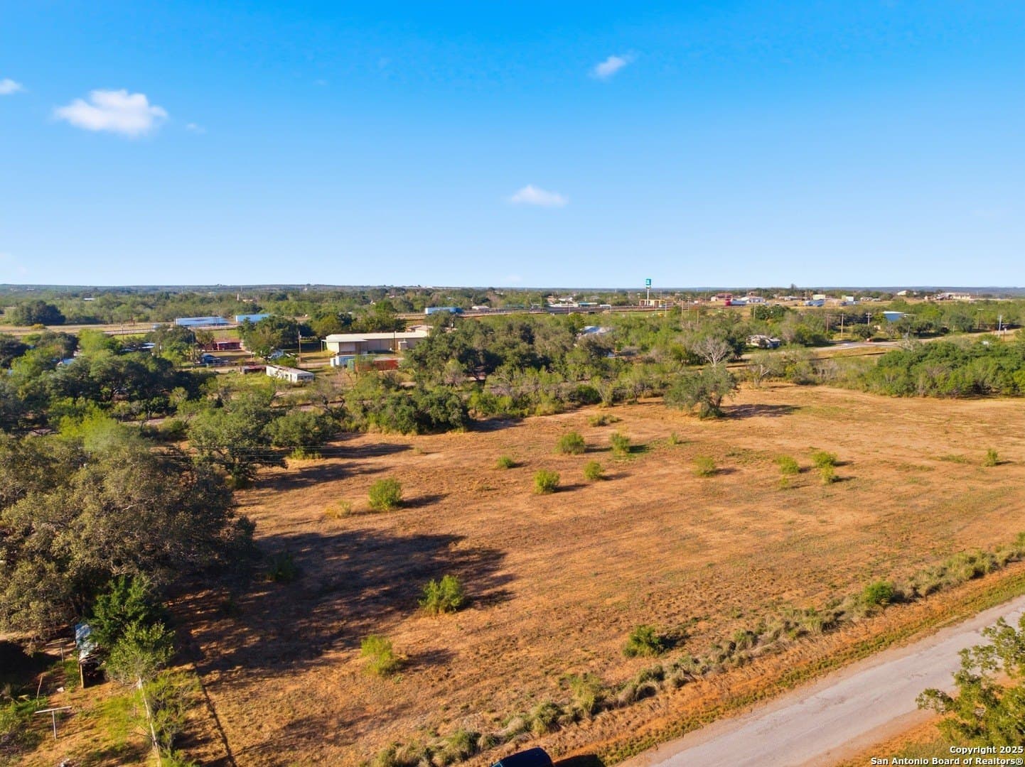 4.66 acres in Frio County - photo 3
