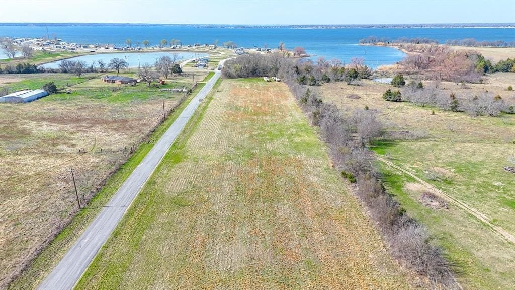 1.11 acres in Navarro County - photo 9