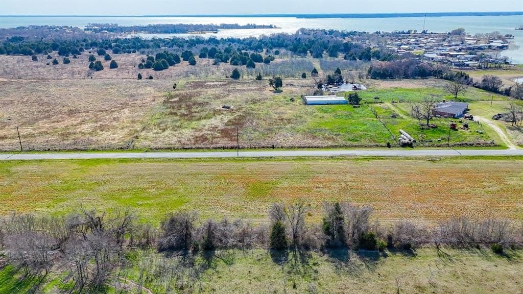 1.11 acres in Navarro County - photo 15