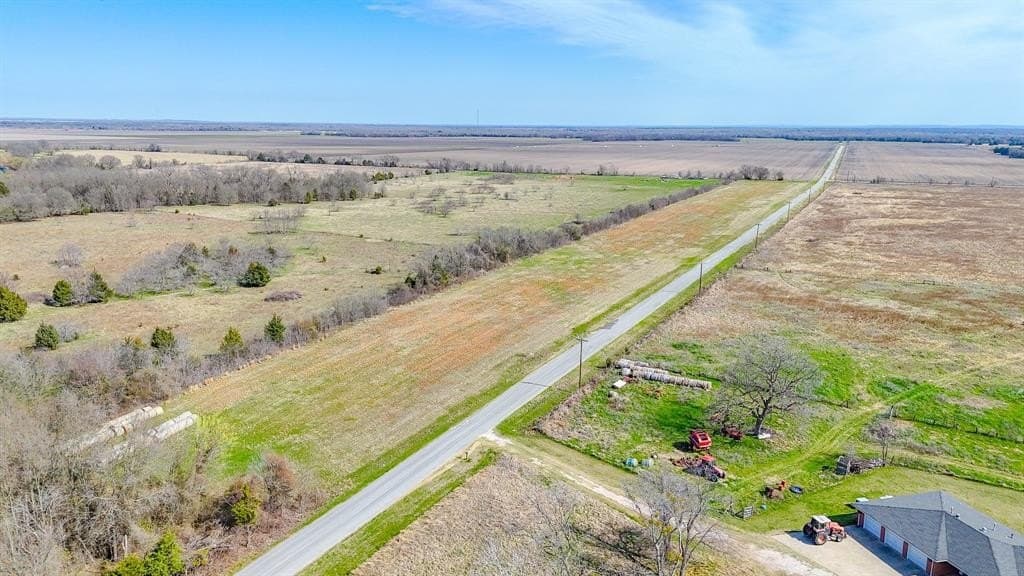 1.11 acres in Navarro County - photo 2