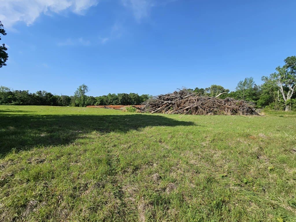 10 acres in ANDERSON County - photo 4