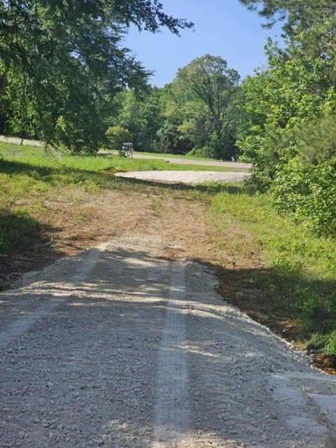 10 acres in ANDERSON County - photo 7