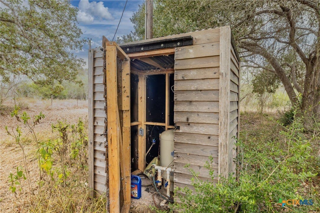 30.75 acres in Goliad County - photo 6