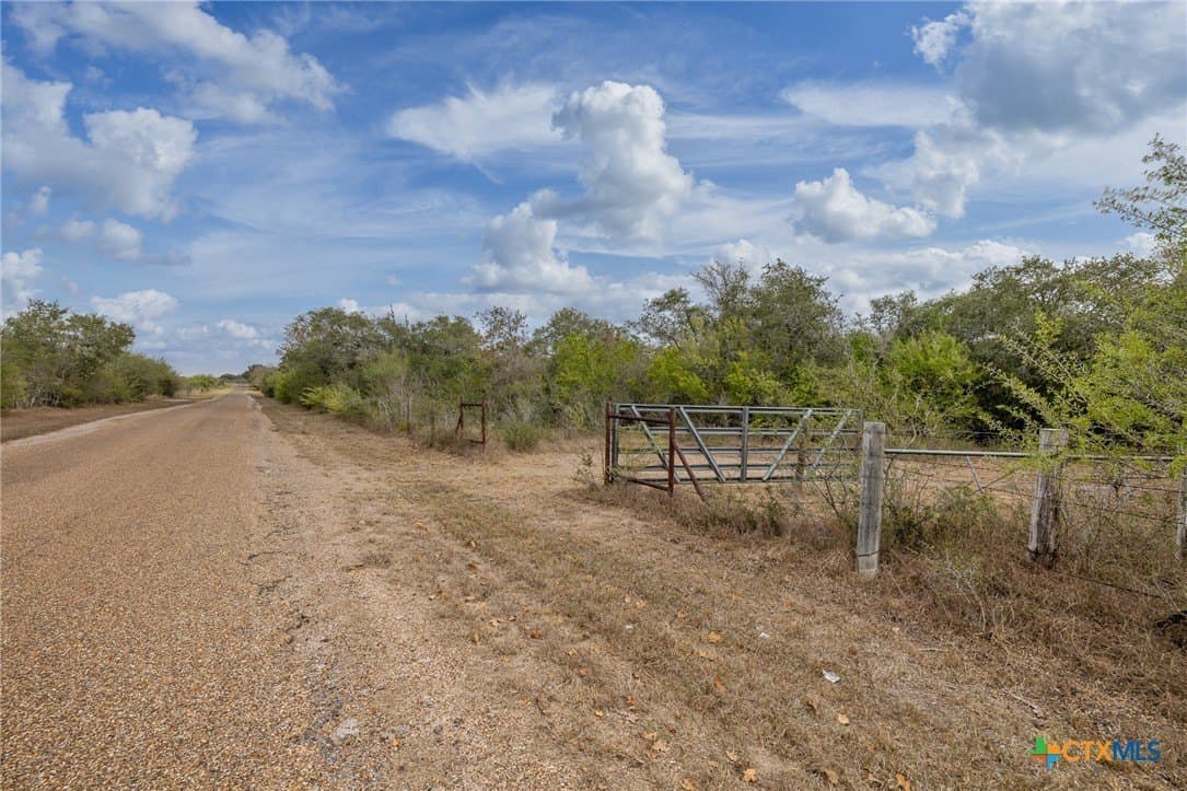 30.75 acres in Goliad County - photo 4