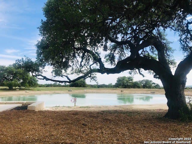 5.74 acres in Bandera County - photo 16