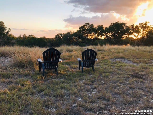 5.74 acres in Bandera County - photo 10