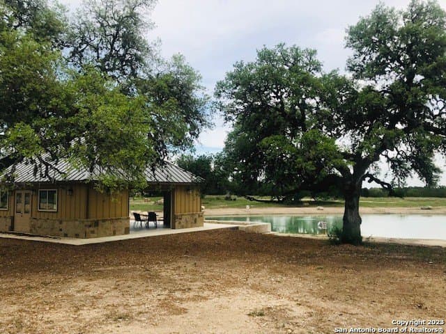 5.74 acres in Bandera County - photo 13